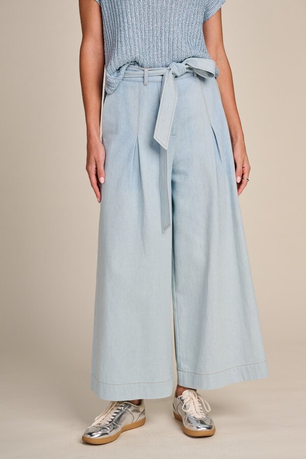 Weed - Light Blue Wash